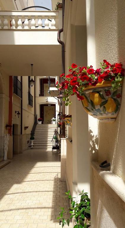 Palazzo Reginella Aparthotel Bovalino Marina Εξωτερικό φωτογραφία