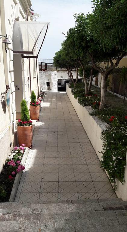 Palazzo Reginella Aparthotel Bovalino Marina Εξωτερικό φωτογραφία